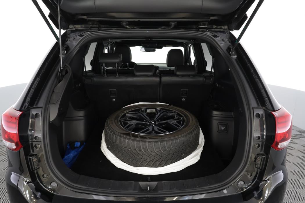 MITSUBISHI Outlander PHEV 2020