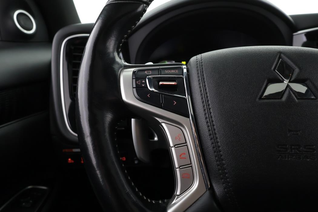 MITSUBISHI Outlander PHEV 2020