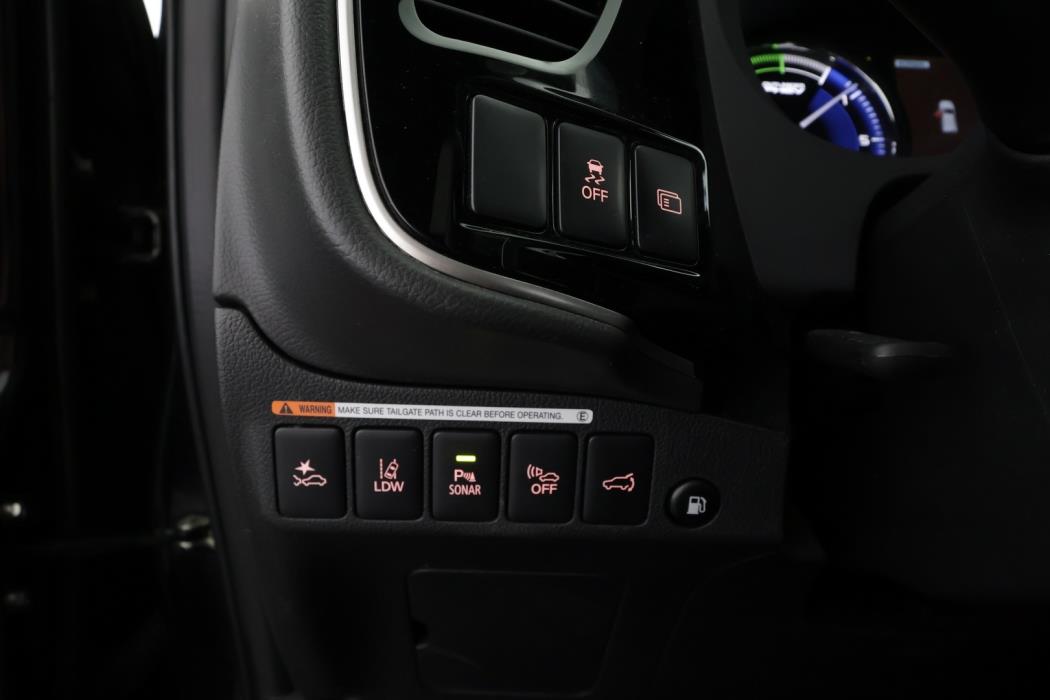 MITSUBISHI Outlander PHEV 2020