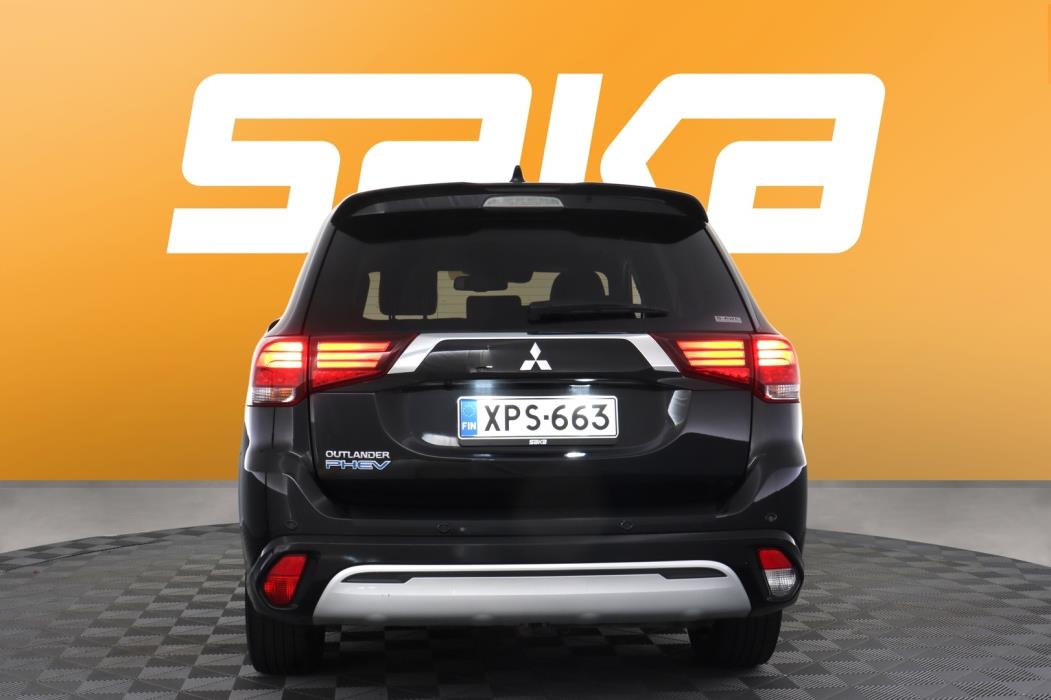 MITSUBISHI Outlander PHEV 2020
