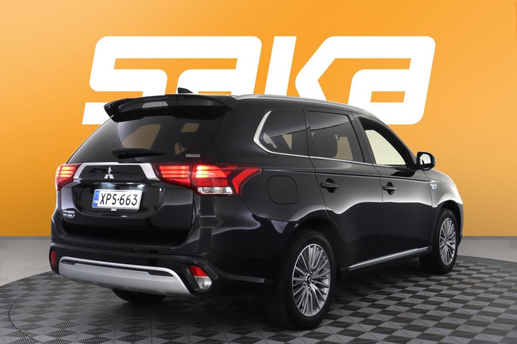 MITSUBISHI Outlander PHEV 2020
