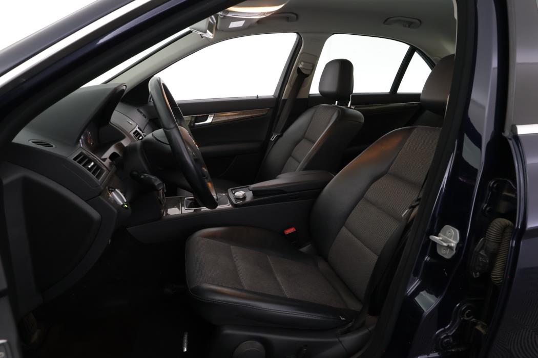 MERCEDES-BENZ C 2009