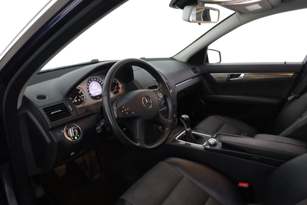 MERCEDES-BENZ C 2009