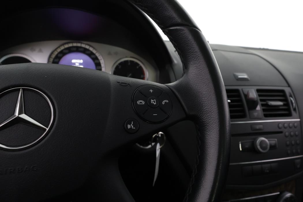 MERCEDES-BENZ C 2009