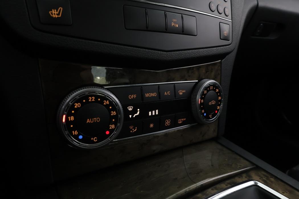 MERCEDES-BENZ C 2009