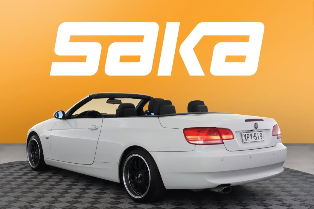 BMW 320 2009