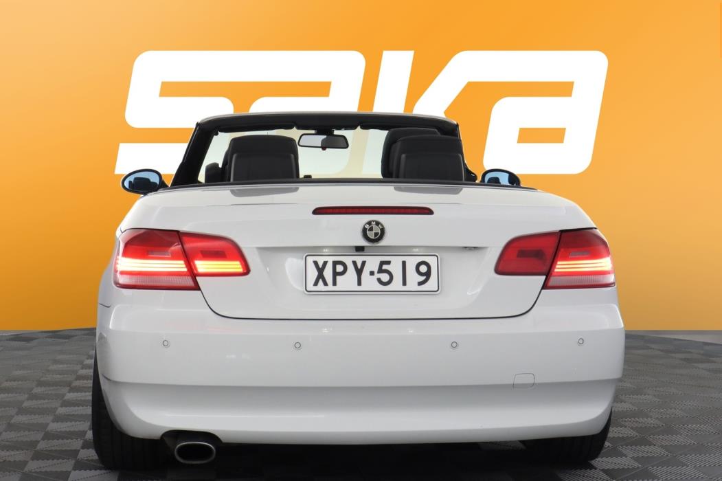 BMW 320 2009