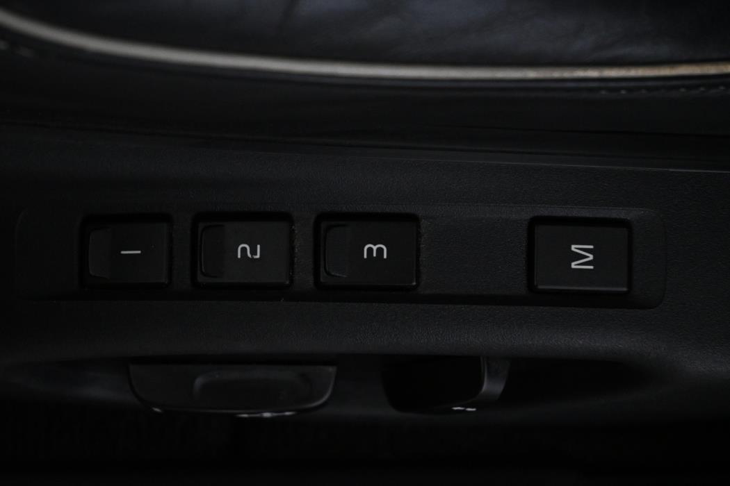 VOLVO V60 2015