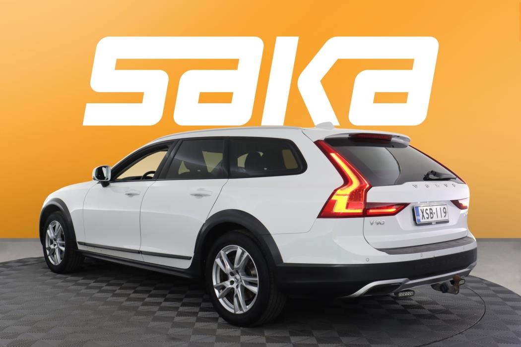 VOLVO V90 Cross Country 2019