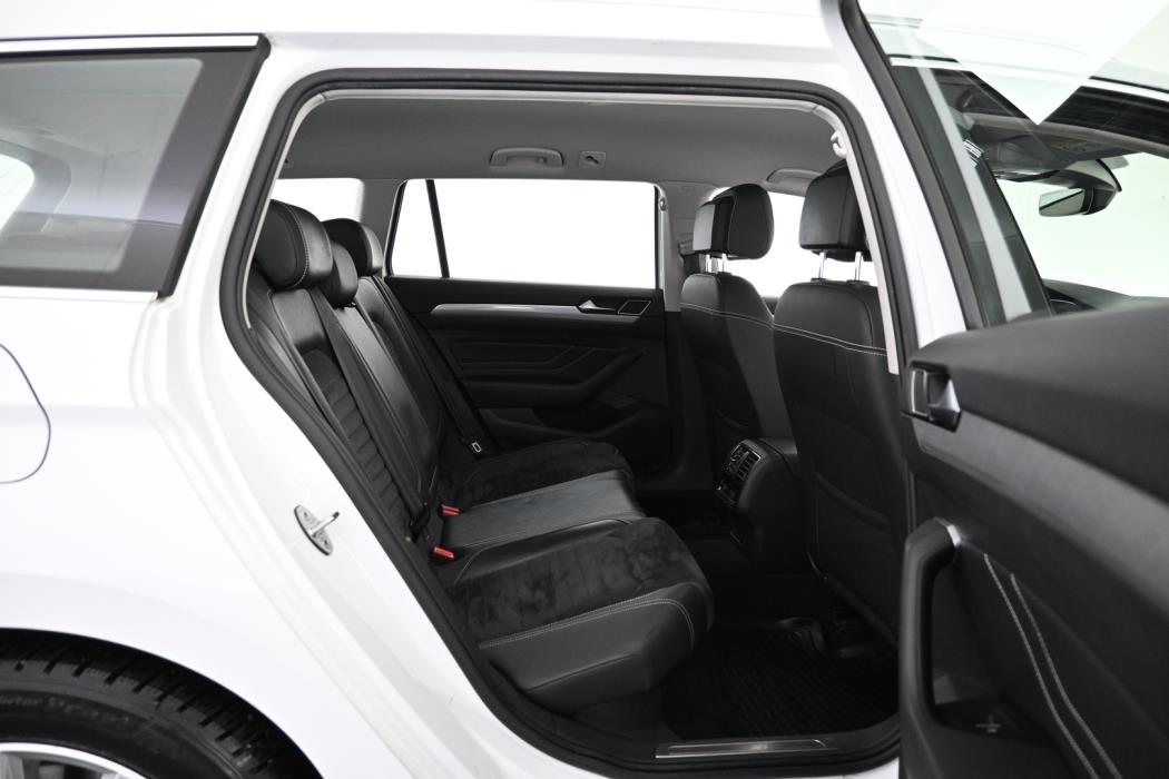 VOLKSWAGEN Passat 2020