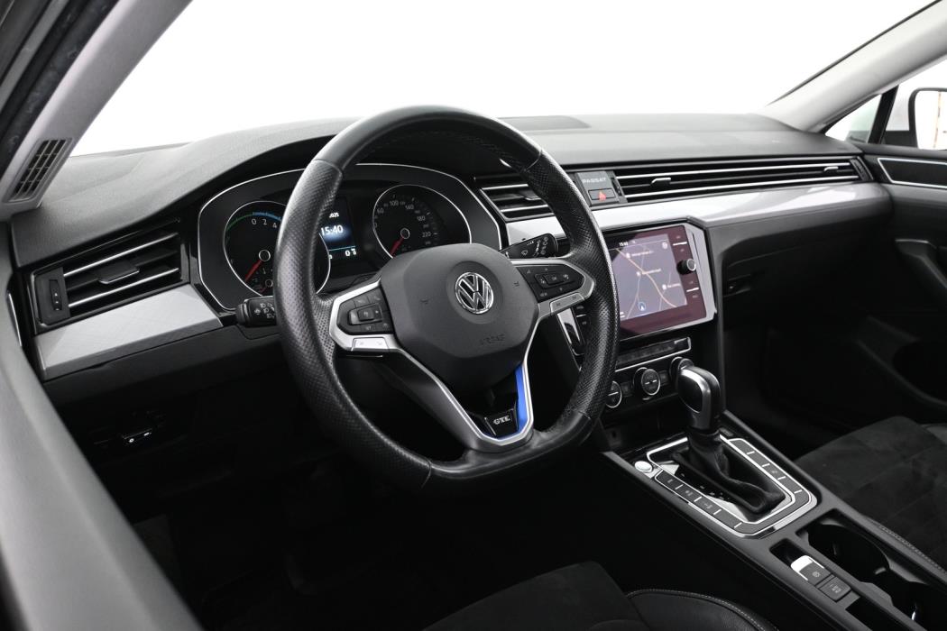 VOLKSWAGEN Passat 2020