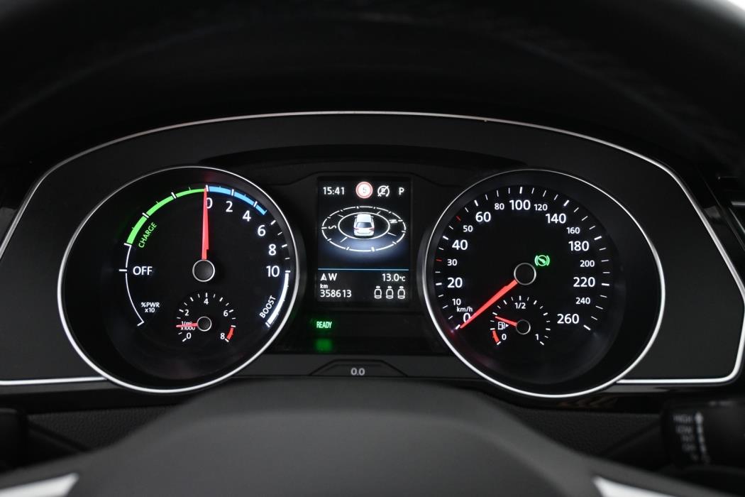 VOLKSWAGEN Passat 2020