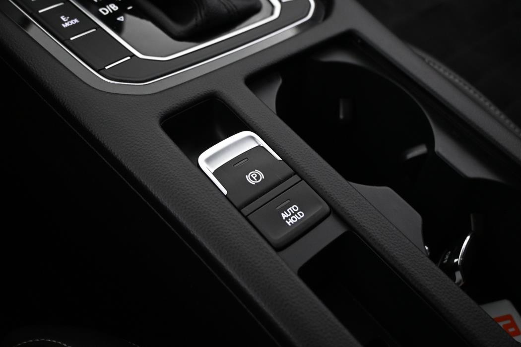 VOLKSWAGEN Passat 2020