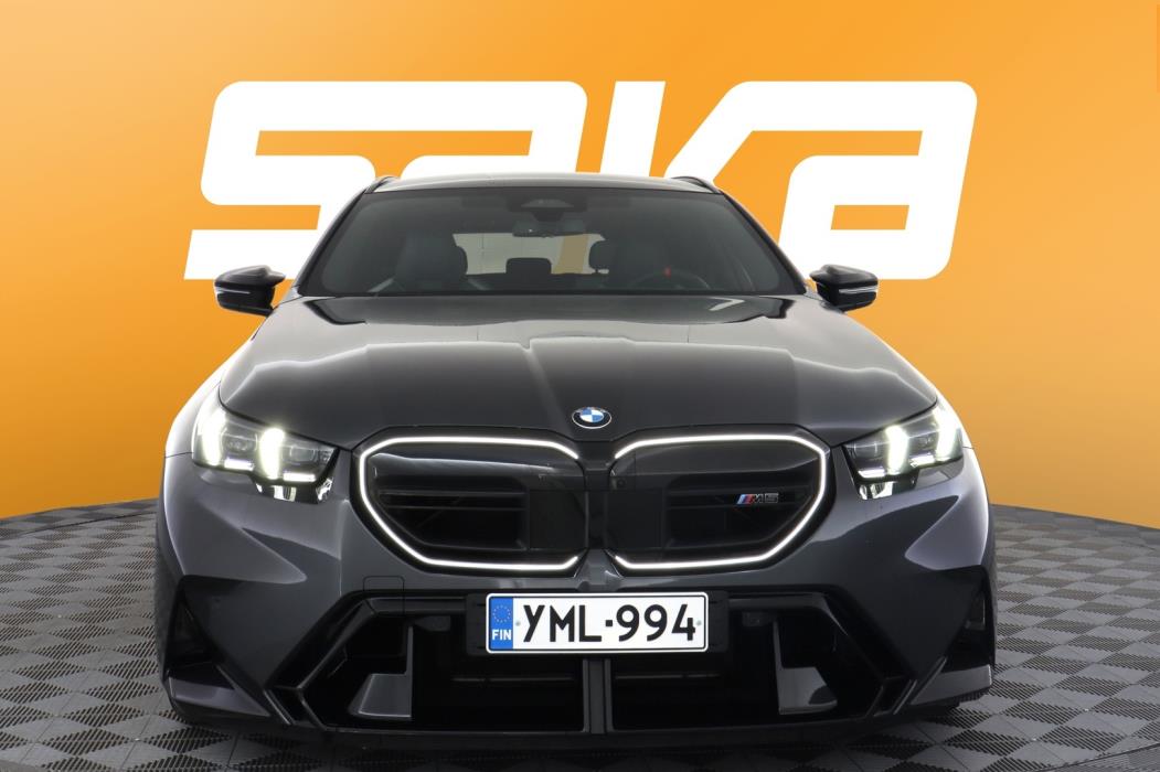 BMW M5 2025