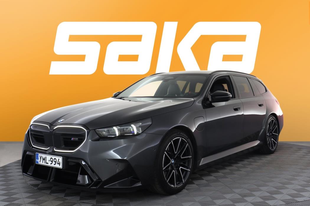 BMW M5 2025