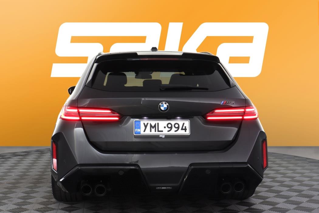 BMW M5 2025