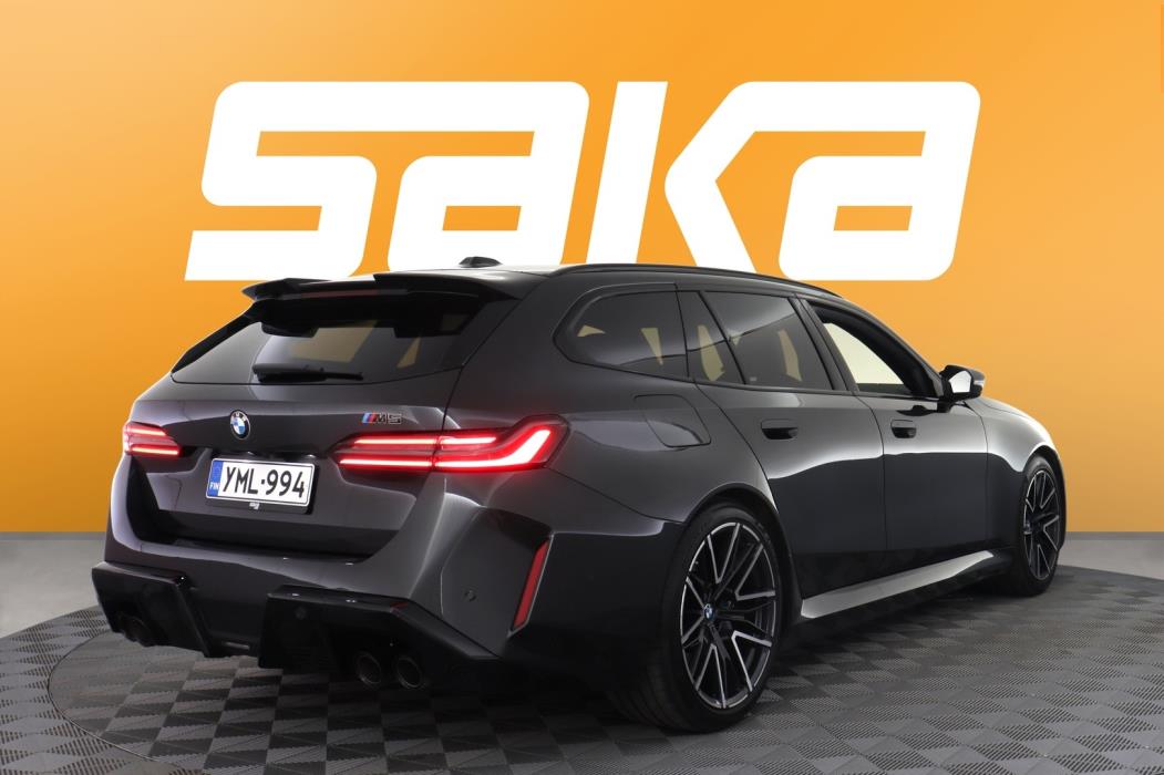 BMW M5 2025