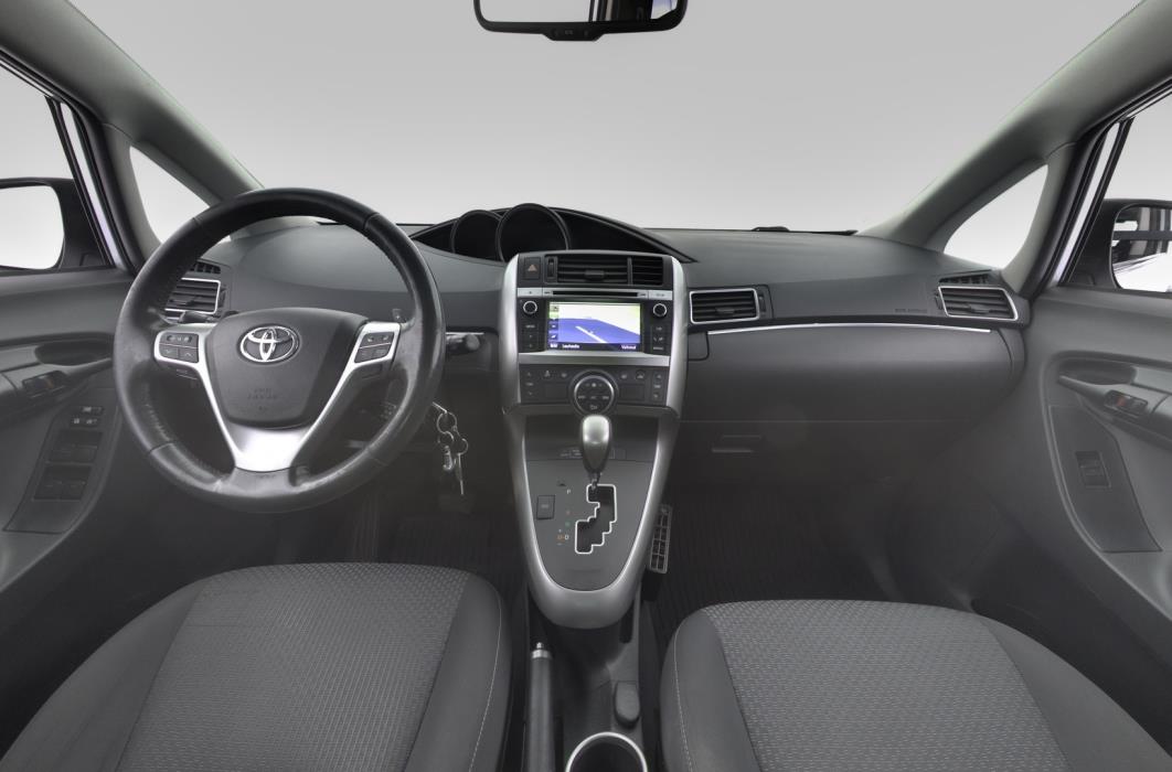 TOYOTA Verso 2013