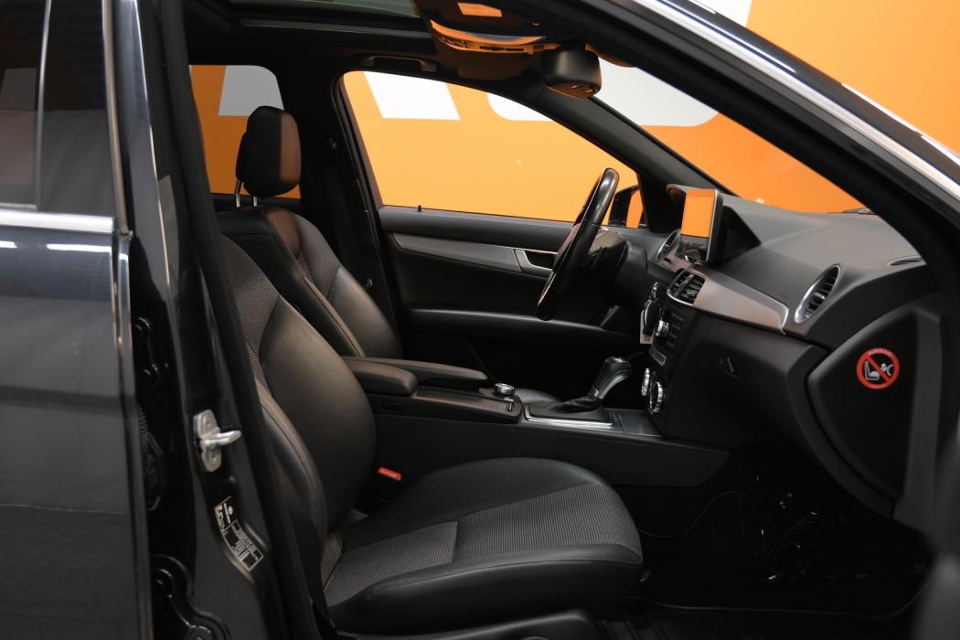 MERCEDES-BENZ C 2011