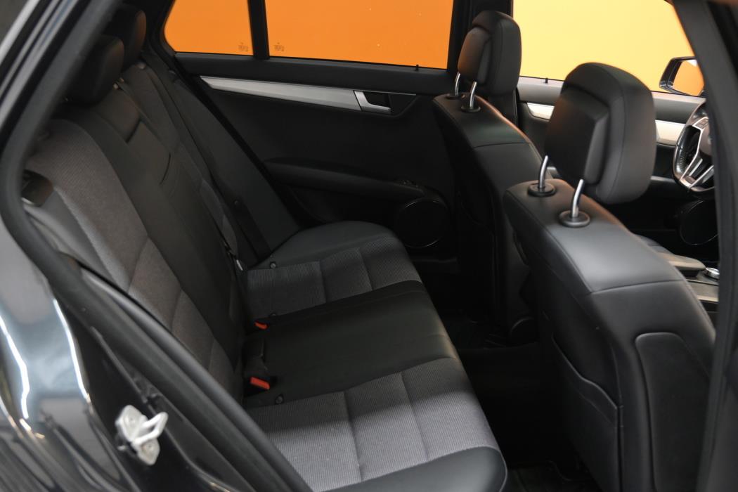 MERCEDES-BENZ C 2011