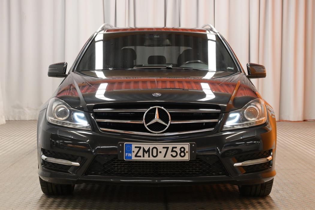 MERCEDES-BENZ C 2011