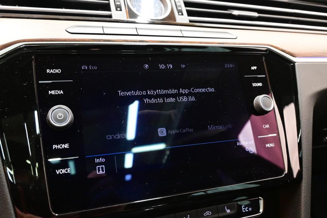 VOLKSWAGEN Passat 2018