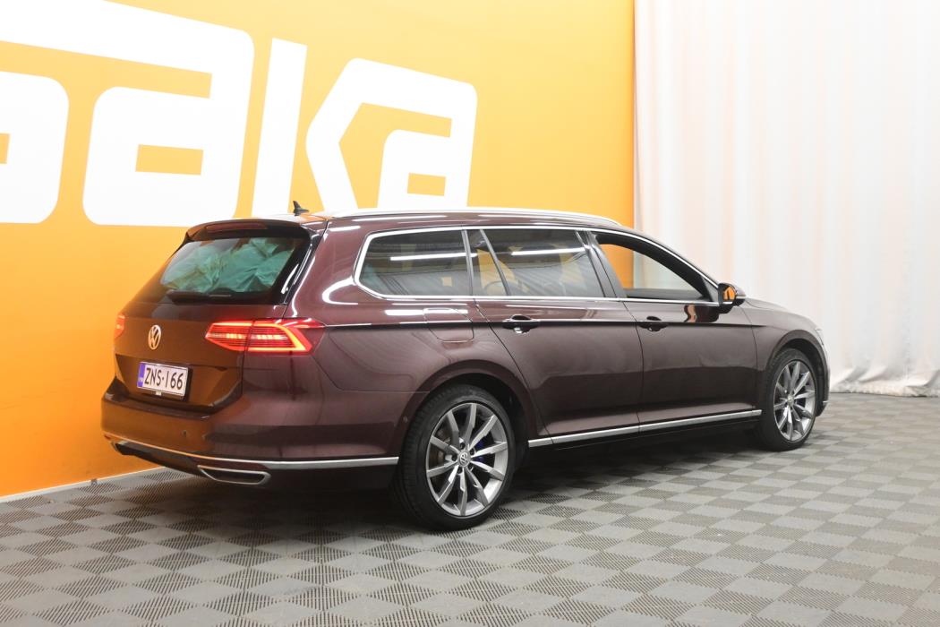 VOLKSWAGEN Passat 2018