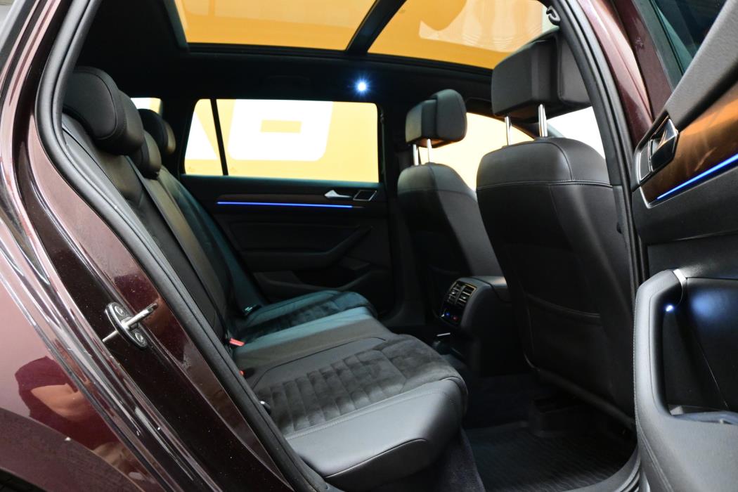 VOLKSWAGEN Passat 2018