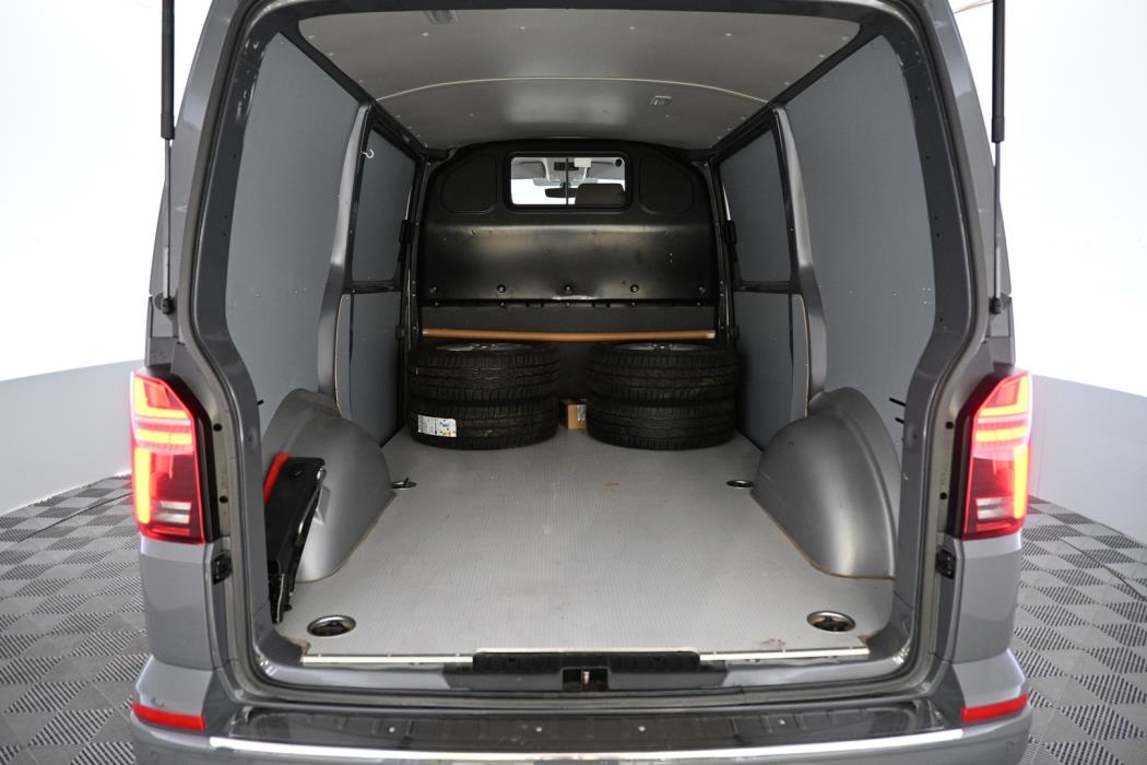 VOLKSWAGEN Transporter 2022