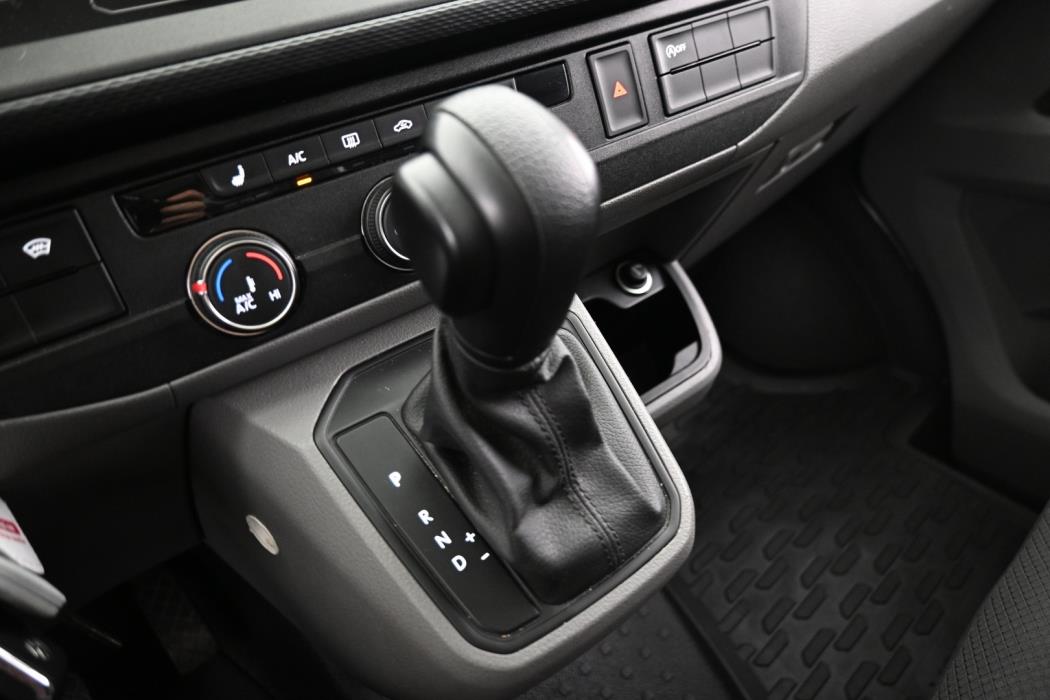 VOLKSWAGEN Transporter 2022