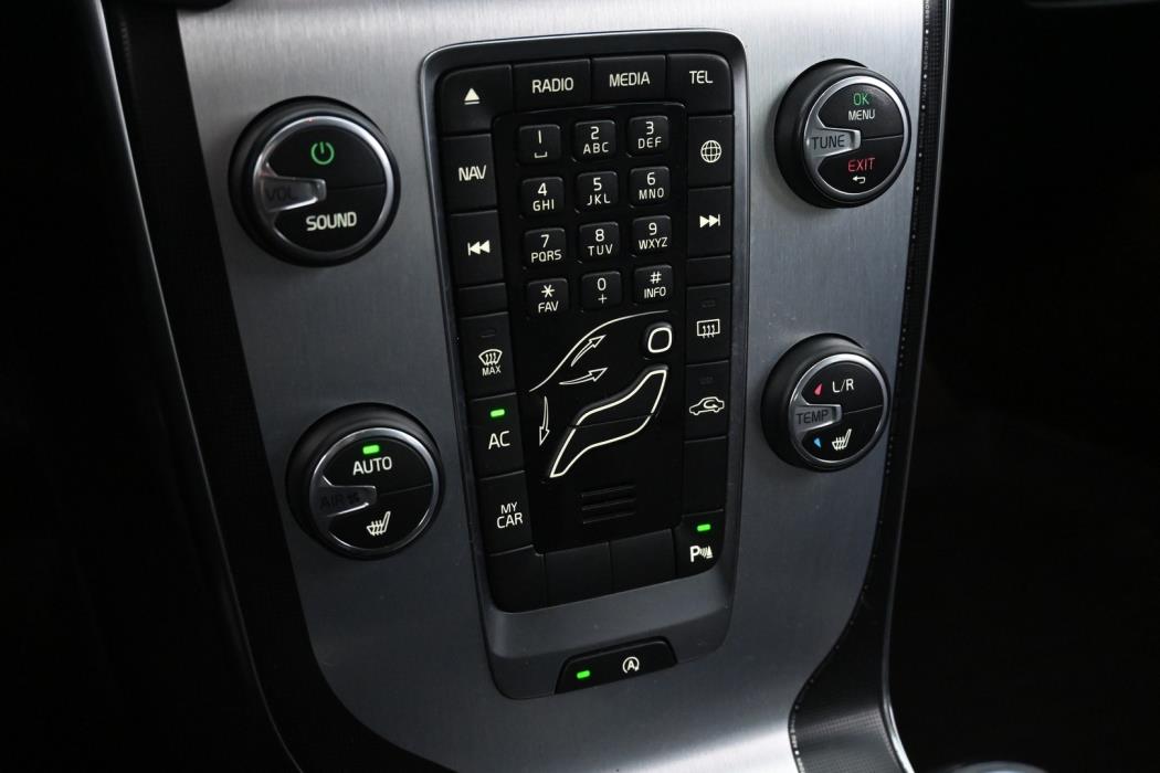 VOLVO V40 Cross Country 2015