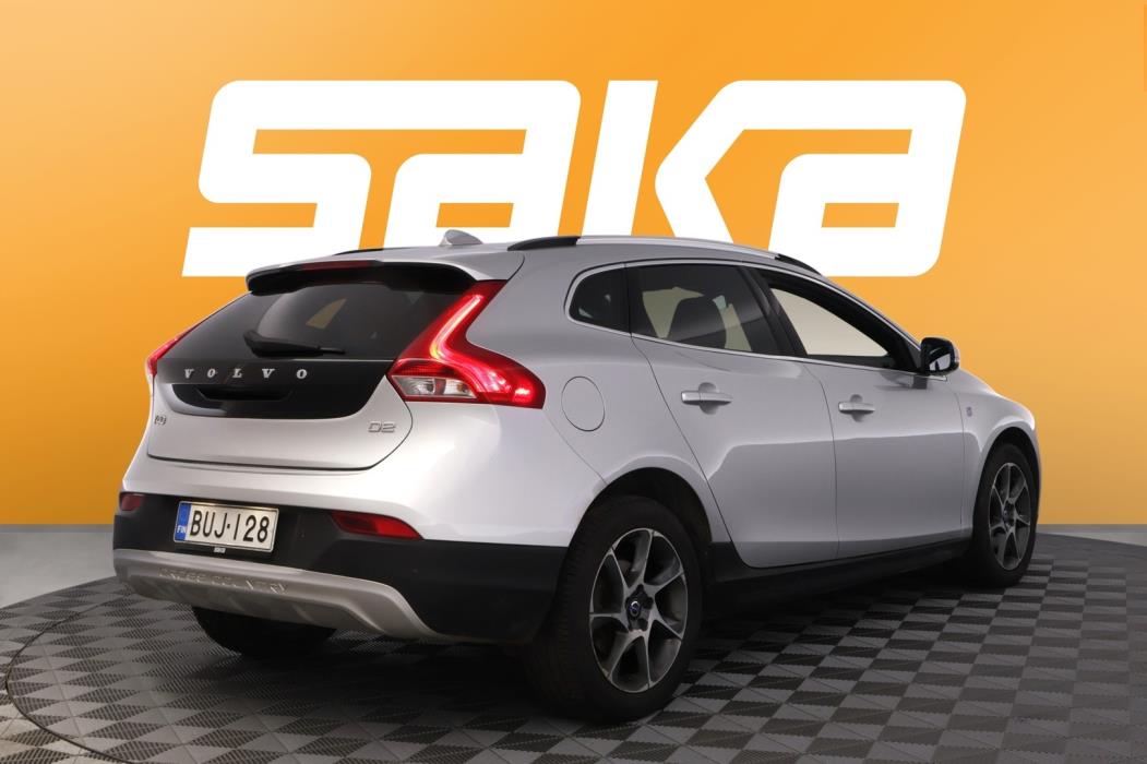 VOLVO V40 Cross Country 2015