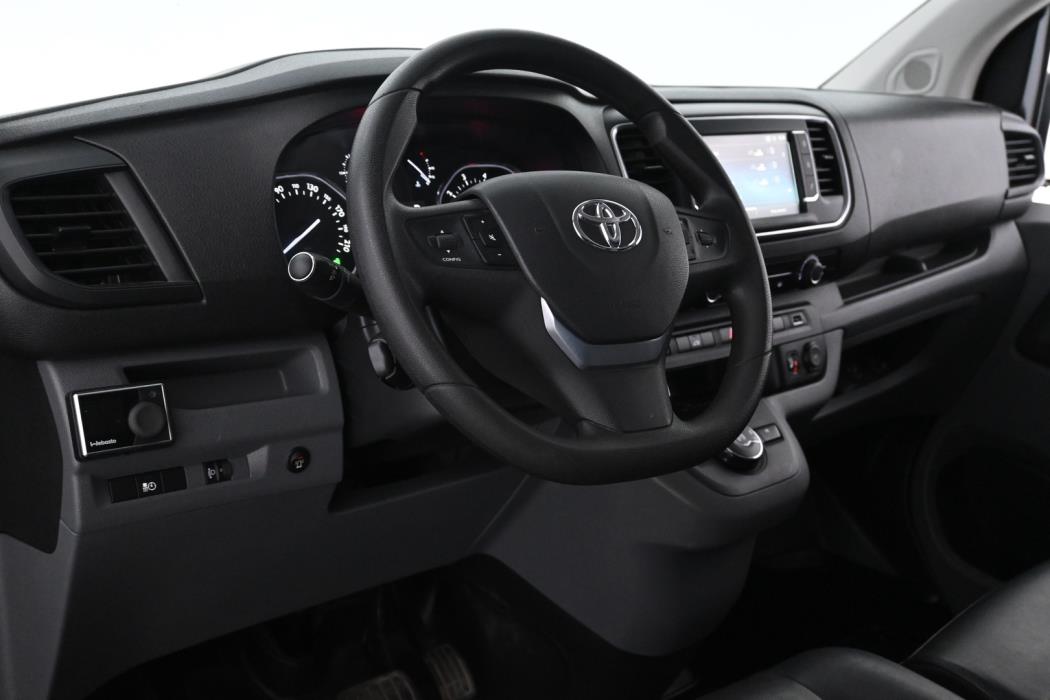 TOYOTA Proace 2018