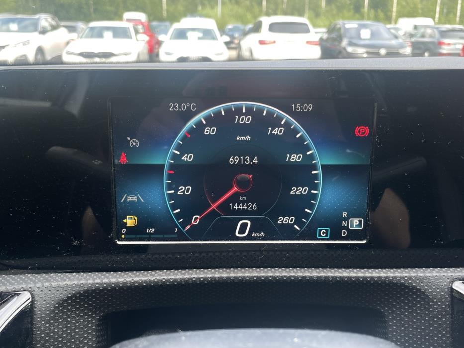 MERCEDES-BENZ A 2019