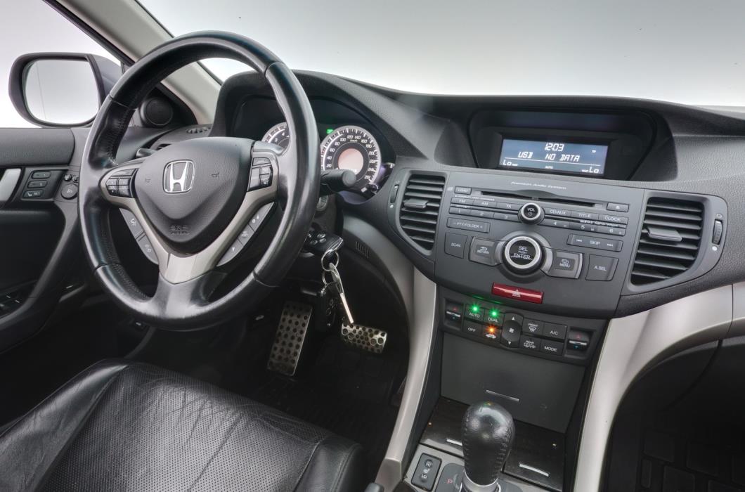 HONDA Accord 2010