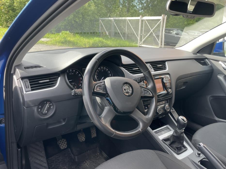 SKODA Octavia 2015