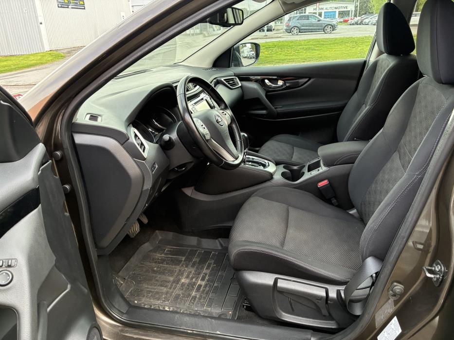 NISSAN Qashqai 2017