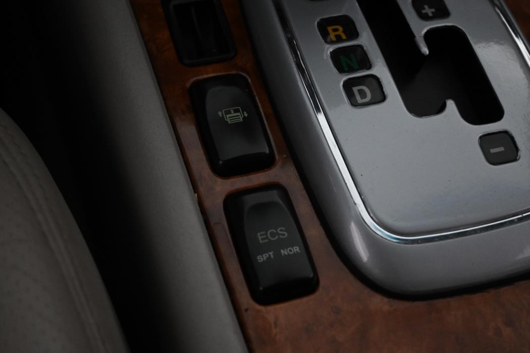 KIA Opirus 2007
