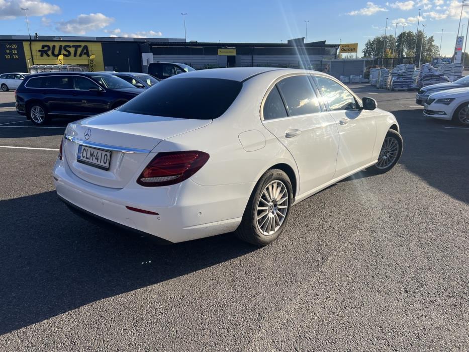 MERCEDES-BENZ E 2018