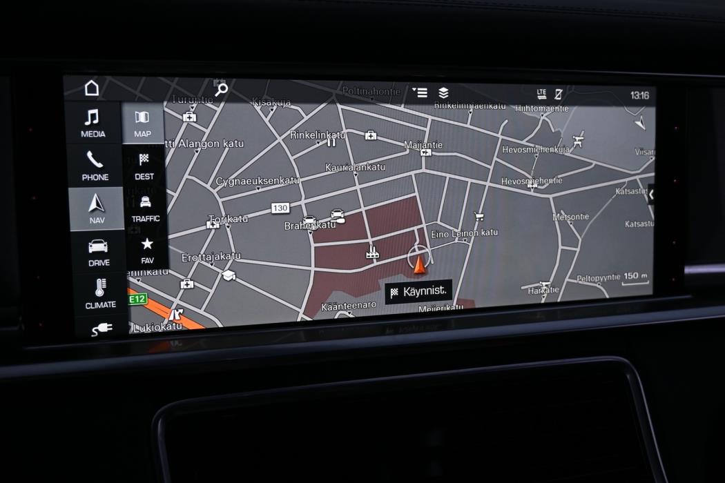 PORSCHE Panamera 2017