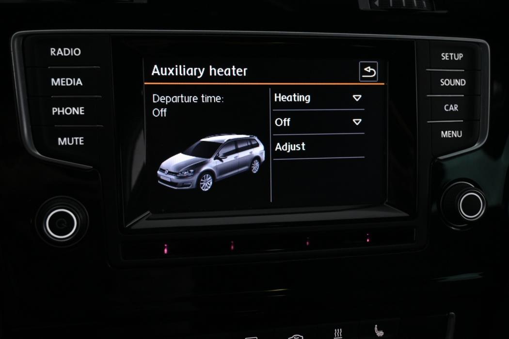 VOLKSWAGEN Golf 2015