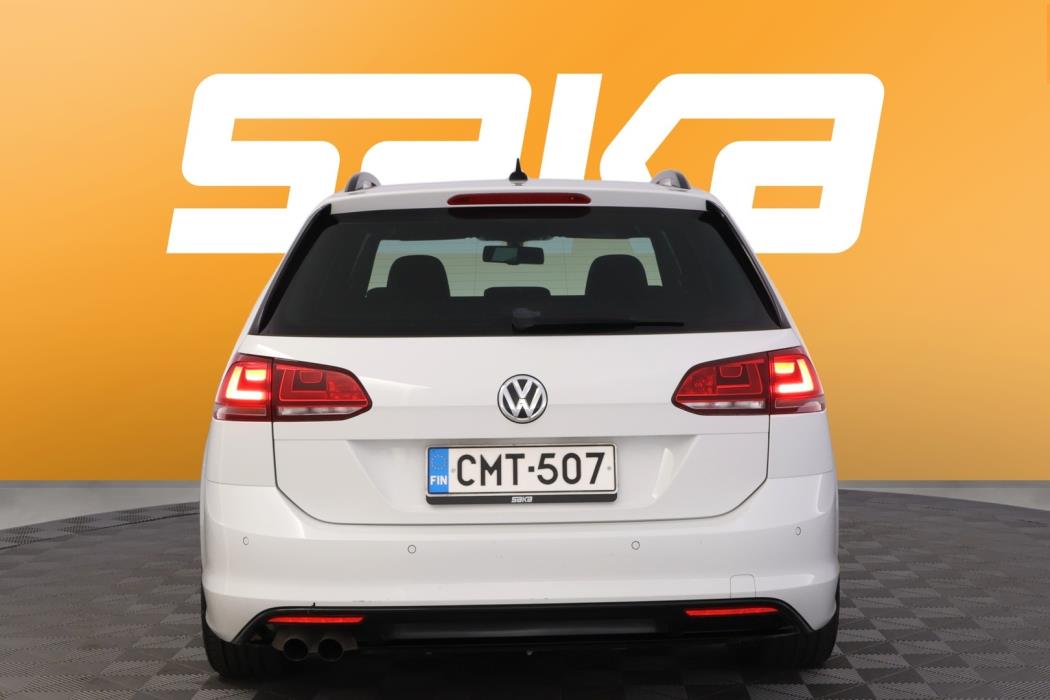 VOLKSWAGEN Golf 2015