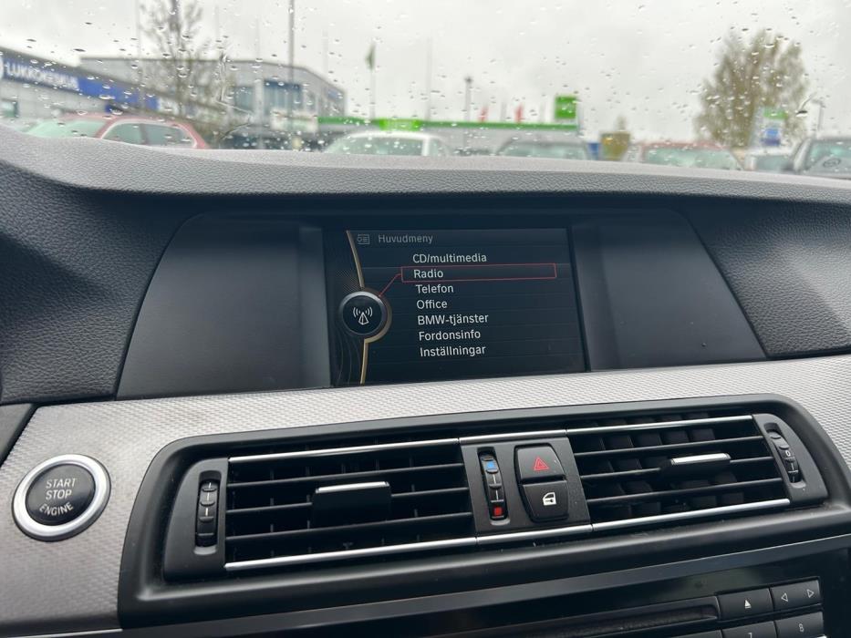 BMW 520 2011
