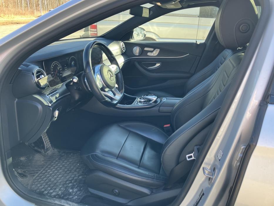 MERCEDES-BENZ E 2020