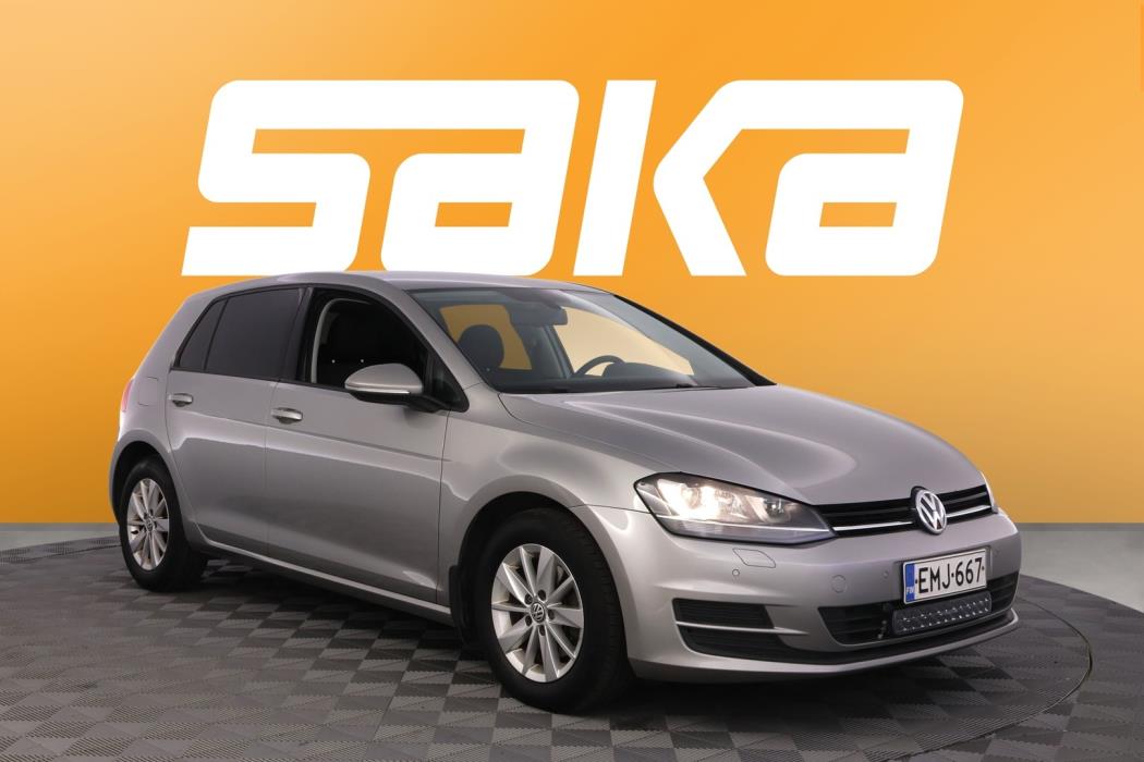 VOLKSWAGEN Golf 2013