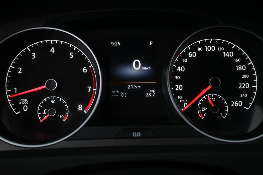 VOLKSWAGEN Golf 2013
