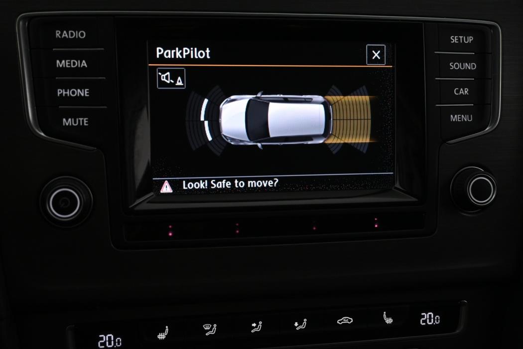VOLKSWAGEN Golf 2013