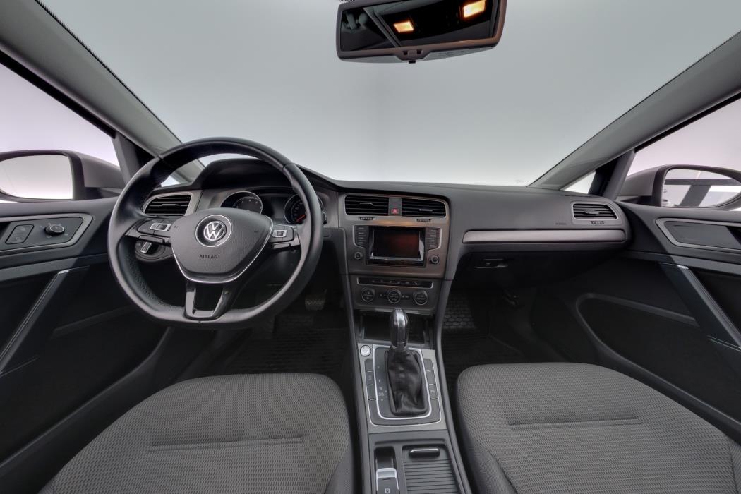 VOLKSWAGEN Golf 2013