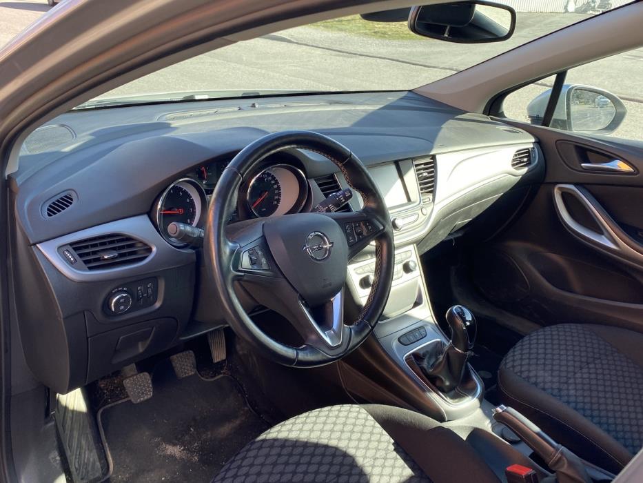 OPEL Astra 2018