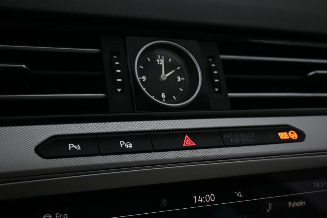 VOLKSWAGEN Passat 2018